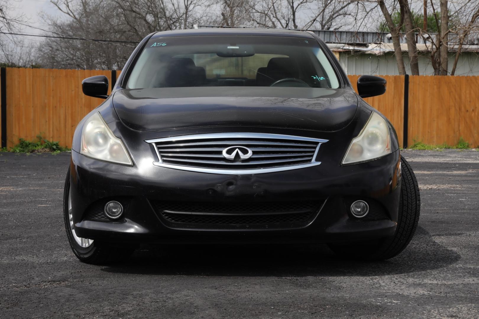 2011 BLACK INFINITI G SEDAN G37x AWD (JN1CV6ARXBM) with an 3.7L V6 DOHC 24V engine, 5-SPEED AUTOMATIC transmission, located at 420 E. Kingsbury St., Seguin, TX, 78155, (830) 401-0495, 29.581060, -97.961647 - Photo#1